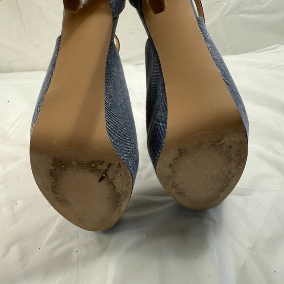Shoe Dazzle Blue Denim Heels with Brown Strap - Picture 9 of 16